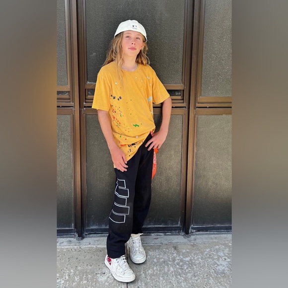 Rowdy Sprout Vintage Artist Tee - Picture 1 of 2